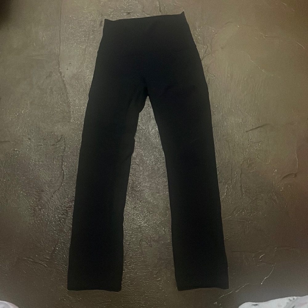 black lululemon leggings | wonder train